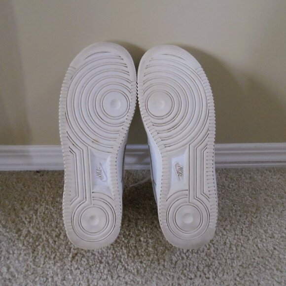 Nike Air Force 1 White Sneakers woman size 9 - Picture 7 of 9